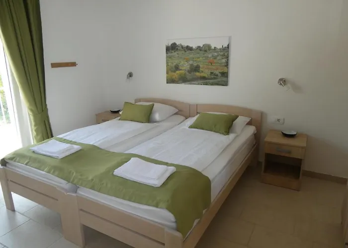 Villa More