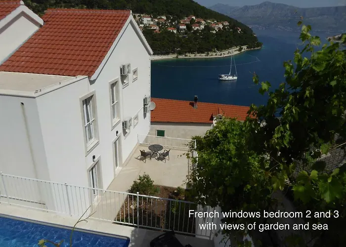 Villa More