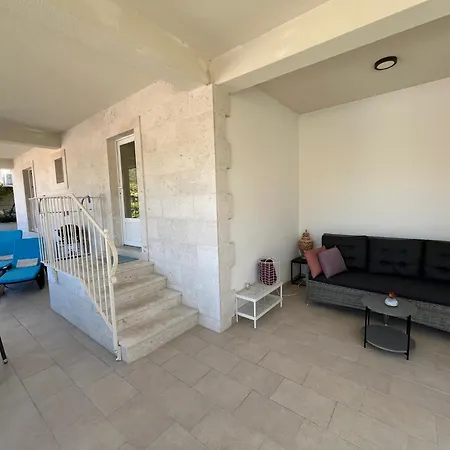 Appartamento Villa More Pucisca