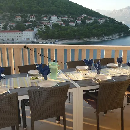 Apartment Villa More