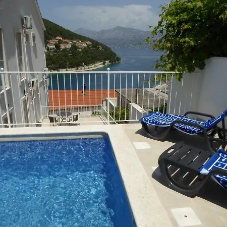 Villa More *