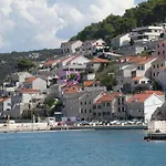 Villa More