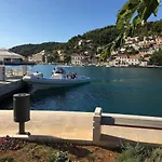 Villa More