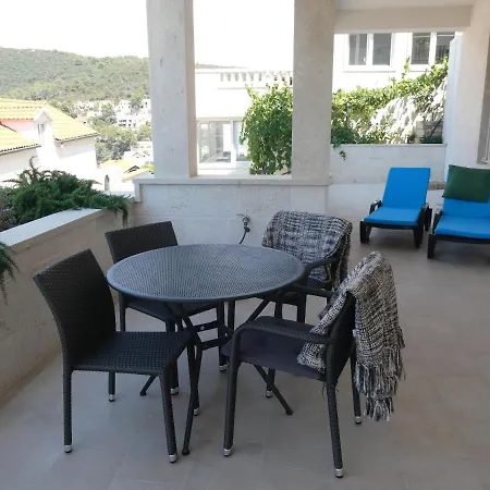 Villa More Apartman