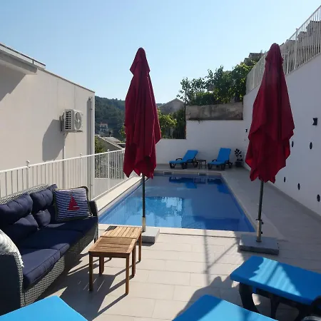 Villa More *