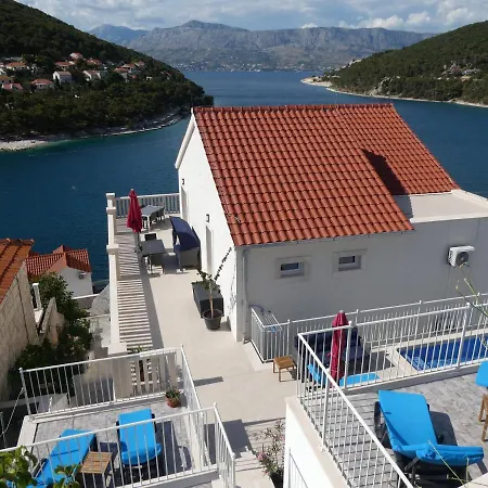 Villa More *