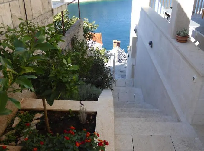 Appartamento Villa More Pucisca